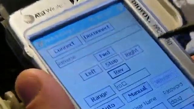 Робот з керуванням КПК по протоколу IrDA смотреть онлайн