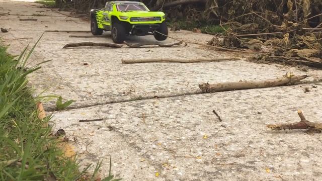 ARRMA Senton Aluminum Shocks Testing смотреть онлайн