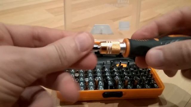 JAKEMY JM-8127 54 in 1 Magnetic Screwdriver Set смотреть онлайн