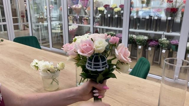 Как собрать круглый свадебный букет смотреть онлайн
