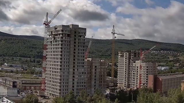 С видом на сопки! Башенные краны КБ-415, КБ-515, КБ-405. смотреть онлайн