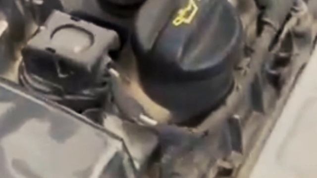 أسباب رجة المحرك / اهتزازات في المحرك عند بداية التشغيل و أثناء الوقوف / العربية بتنتش و بتقطع смотреть онлайн
