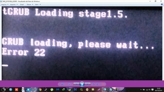 resolver erro TGRUB LOADING STAGE 1.5 GRUB LOADING PLEASE WAIT ERROR 22 смотреть онлайн