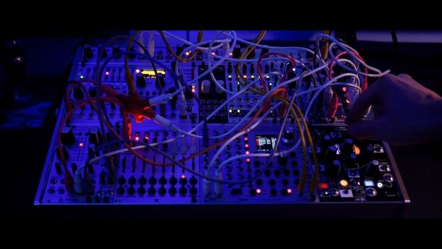 State Azure Anthropocene Modular Soundscape (Rainmaker, Assimil8or, Plaits, Morphagene) смотреть онлайн