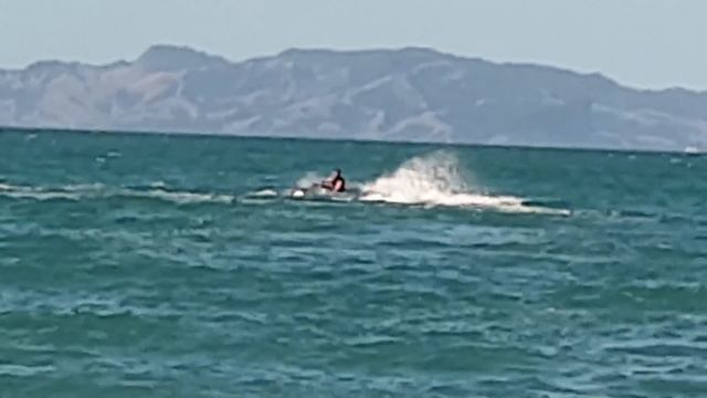 Micro Jet boat in ocean 750 kawasaki смотреть онлайн