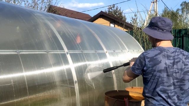 Высаживаю многолетние цветы к розам: тысячелистник, иссоп, арабис, мальва. Посеяла гипсофилу изящную смотреть онлайн