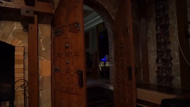 Элли Ди и Алло Я Вера боятся дома смотреть онлайн