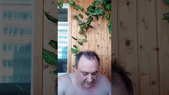 "Мотоциклист в шортах" 😈 смотреть онлайн