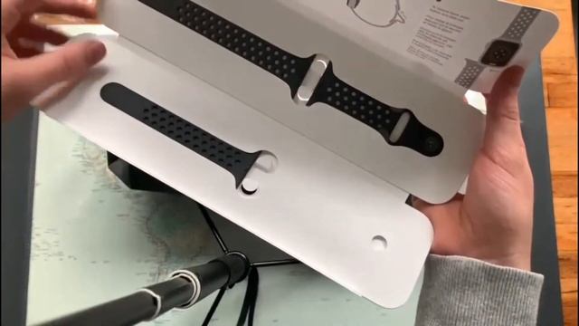 Apple Watch SE Unboxing! (Space Gray 44mm Nike Edition) смотреть онлайн
