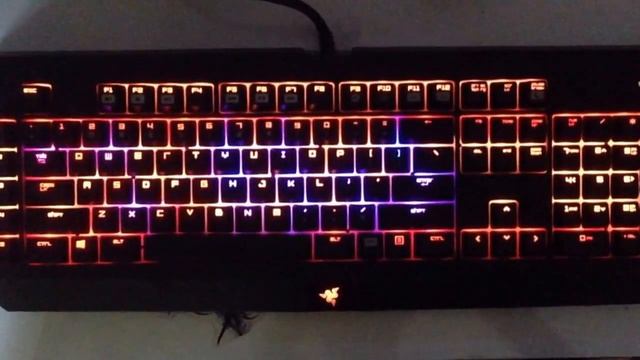 Razer BlackWidow Ultimate Chroma : Pulsefire смотреть онлайн