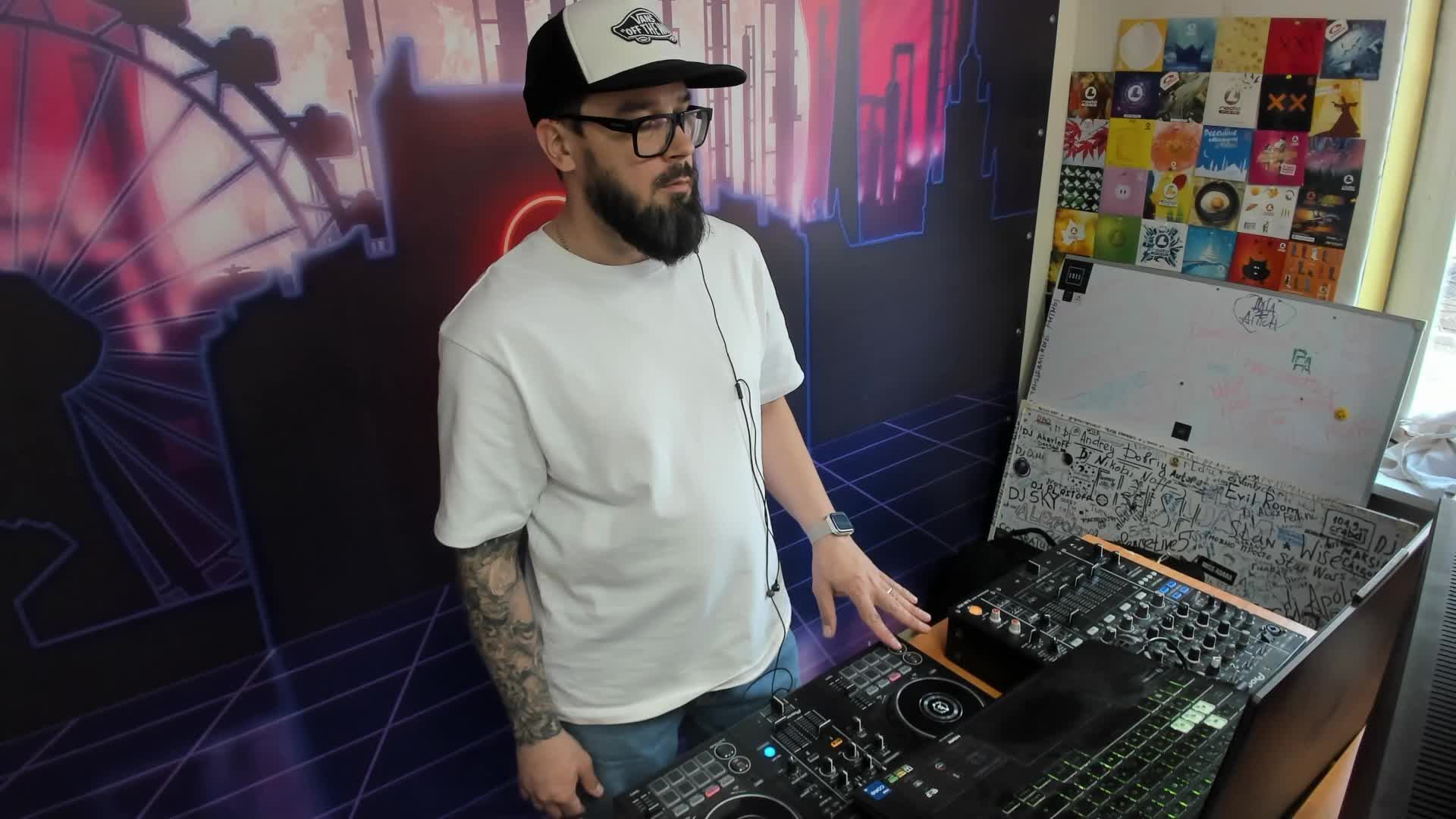 Живые игры 02.04.25 смотреть онлайн