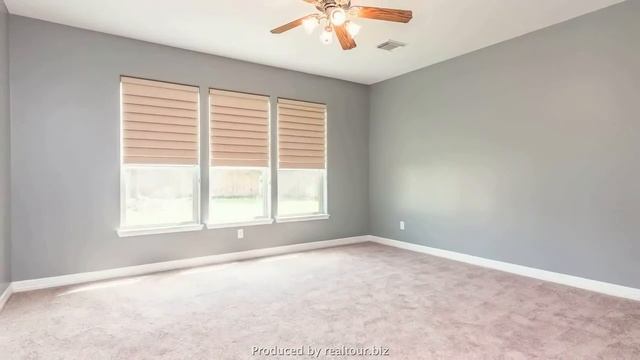 1709 Sandy Lake Dr., Friendswood, TX смотреть онлайн
