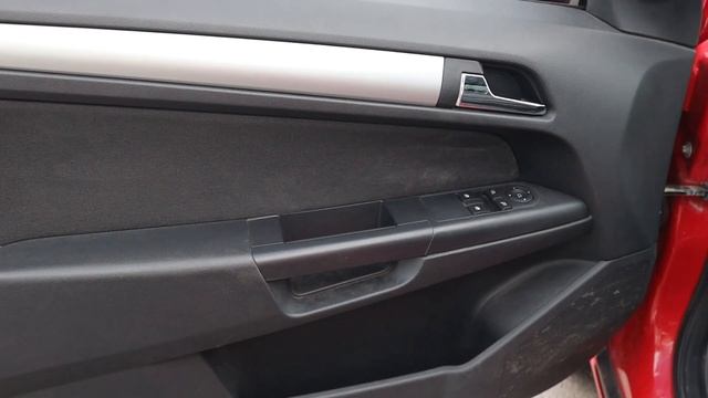 Opel Astra смотреть онлайн