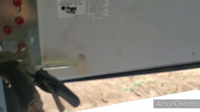COMMERCIAL GARAGE DOOR STUCK OPEN CABLES OFF! смотреть онлайн