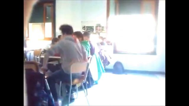 STUDENT CHAIR THROW FROM THE WINDOW! [HD] смотреть онлайн