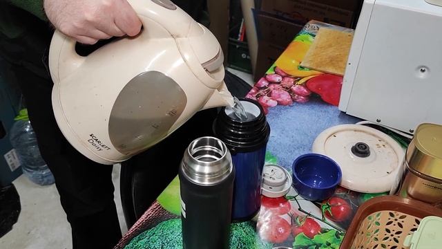 Битва питьевых конструкций у термосов Zojirushi и Арктика; так называемые, термо-кружки смотреть онлайн