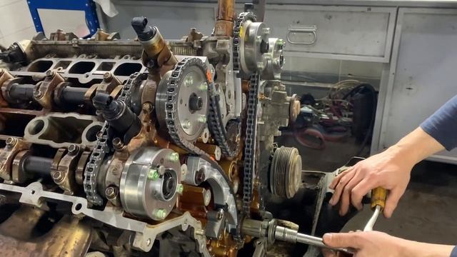 Регулировка распредвалов на моторе VOLVO V8 4,4. смотреть онлайн