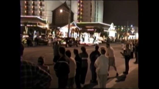 DB Shores 1995 Christmas Parade Part 3.mpg смотреть онлайн