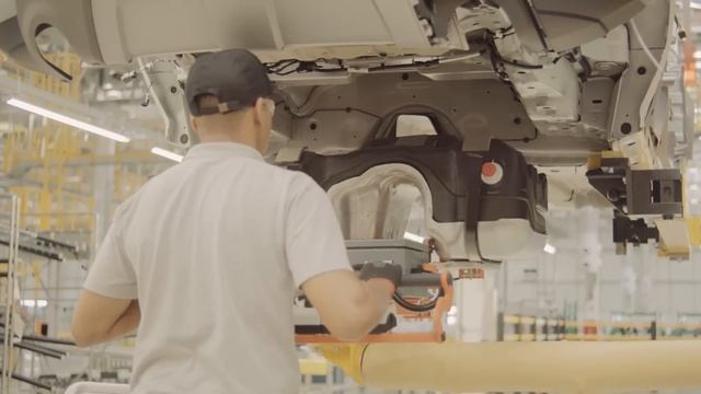 Jaguar Land Rover Opens Factory In Brazil смотреть онлайн