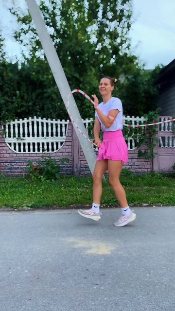 Как освоить прыжки со скакалкой: руководство для начинающих: бот в ТГ: @Margo_Weird_jumprope_Bot смотреть онлайн