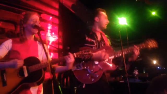 Marcel Bontempi & Ira Lee Ft. Diamond Hand - Bullfrog