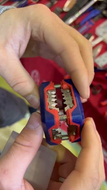 Кто знает название коробочки? смотреть онлайн