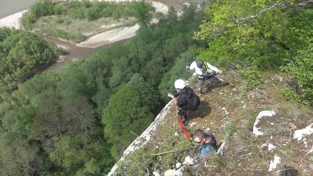 Прыжок с скалы Барабан смотреть онлайн