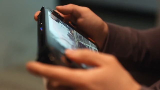 ONEXPLAYER is INSANE - World's Best Performing Handheld Gaming Console смотреть онлайн