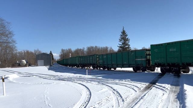 C30-M 1571 arriving to Ahtme station/ Ц30-M 1571 прибывает на станцию Ахтме смотреть онлайн