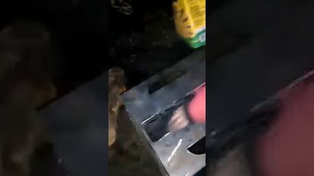 Спасибо Ютубу кум сделал сам мангал чудо такое. смотреть онлайн