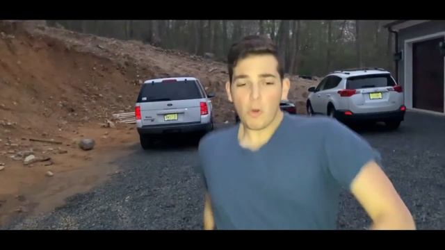 Spotify Shuffle смотреть онлайн