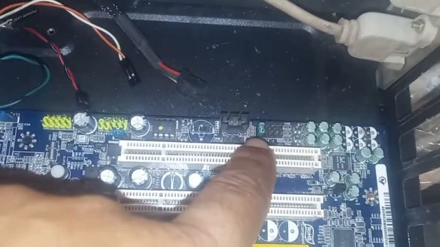 COMO RESOLVER PROBLEMA DE SOM NA PLACA MAE FAZENDO O JUMPER смотреть онлайн