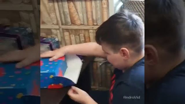 Распаковка Сюрприз Бокс 3 шт. смотреть онлайн