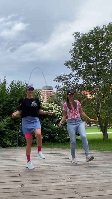 #music #80smusic #song #скакалка #skiprope #cardioexercise #sports #shufflinginskipping #dance смотреть онлайн