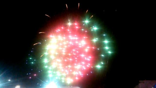 Салют 16.03.2015 Симферополь референдум смотреть онлайн