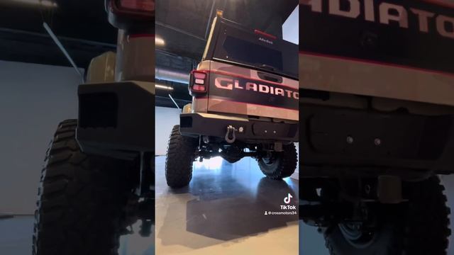 Manual 392, Gladiator 392, LS Swapped, & factory 392 are all music to our ears смотреть онлайн