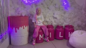 Премьера первой песни Милы « Я - Звезда»