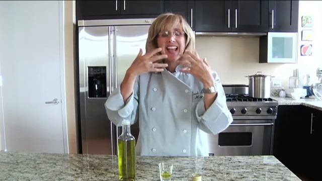How to Taste Olive Oil - Kitchen Tips (Olive Oil).mp4 смотреть онлайн