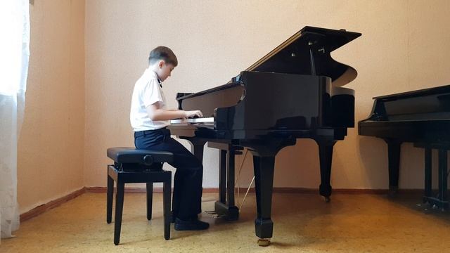 К.Черни. Этюд №37 (ред.Гермера) исп.И.Бондарев смотреть онлайн