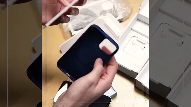 Apple iPhone 12 et iPhone 12 Pro : Unboxing avant le passage aux labos ! смотреть онлайн