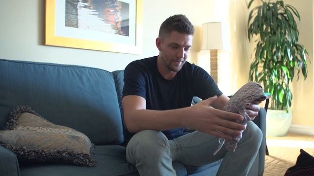 Everyday Essentials Chandler Parsons Can’t Live Without смотреть онлайн