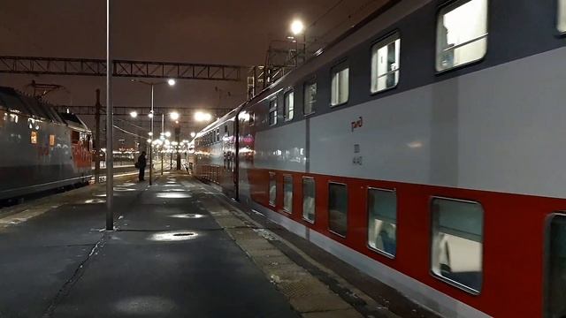 Отправление ЭП2К-186 с поездом №26А "Смена/А. Бетанкур" сообщением Москва – Санкт-Петербург смотреть онлайн