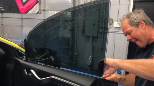 Tesla X Bit me смотреть онлайн