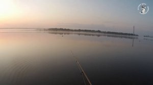 ПОКА НА ПЛЯЖ НЕ ВЫШЛИ КУПАЛЬЩИЦЫ. Техасская оснастка косит щук прямо в городе