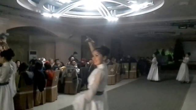 Хан-Бийке бийчилер тобу "Жар-Жар" смотреть онлайн