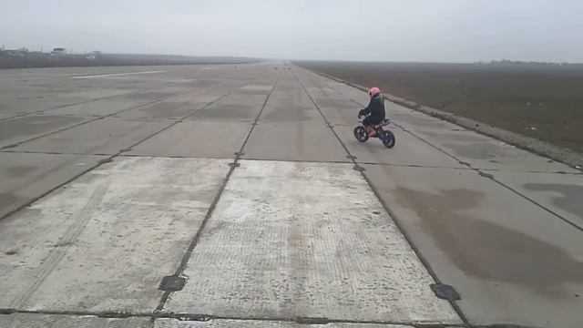 Детский мото первый день катания смотреть онлайн
