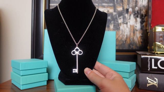 New Tiffany Landmark Unboxing + My Entire Tiffany & Co. Jewelry Collection смотреть онлайн