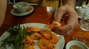 Обзор Pho Am Thuc Huong Bien. Плавучий ресторанчик с аутентичными блюдами!