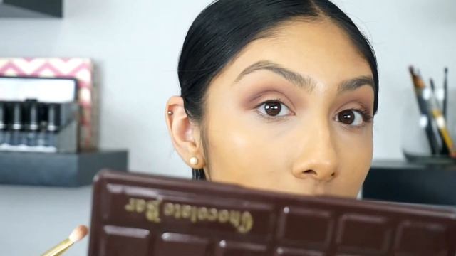 BRONZE SMOKEY EYE | Chit Chat смотреть онлайн