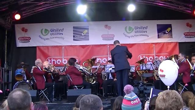 KLBB Playing at the Christmas Lights Switch On at Lancaster. 23/11/14 смотреть онлайн